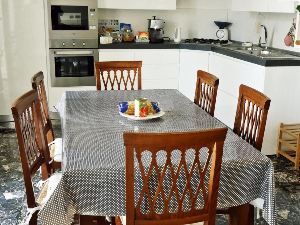 La Casetta Di Nonna Pina - Appartamento Con Cucina In Pieno Centro Torre Annunziata Eksteriør bilde